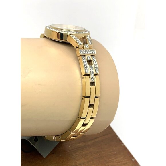 Bulova Women's Watch 98L325 Mother of Pearl Dial Gemmed Gold Steel 25mm - Picture 12 of 14